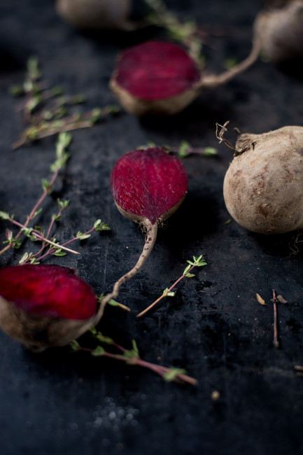 Rote-Bete-Crostini mit Ziegenfrischkäse - Fingerfood und Partyrezepte