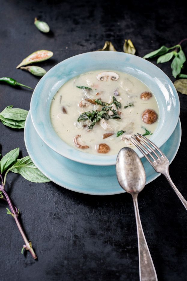 Suppenküche Rezept für Suppe nach Tom Kha Gai