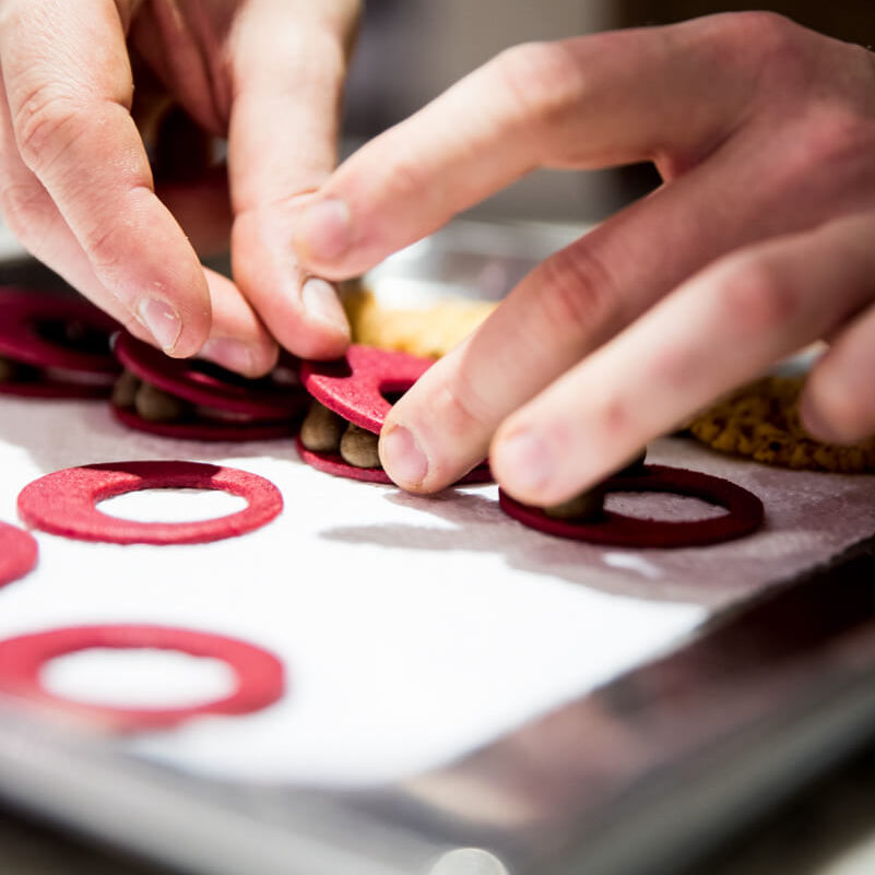 Weihnachtskekse mal anders: Tipps aus der Sternegastronomie