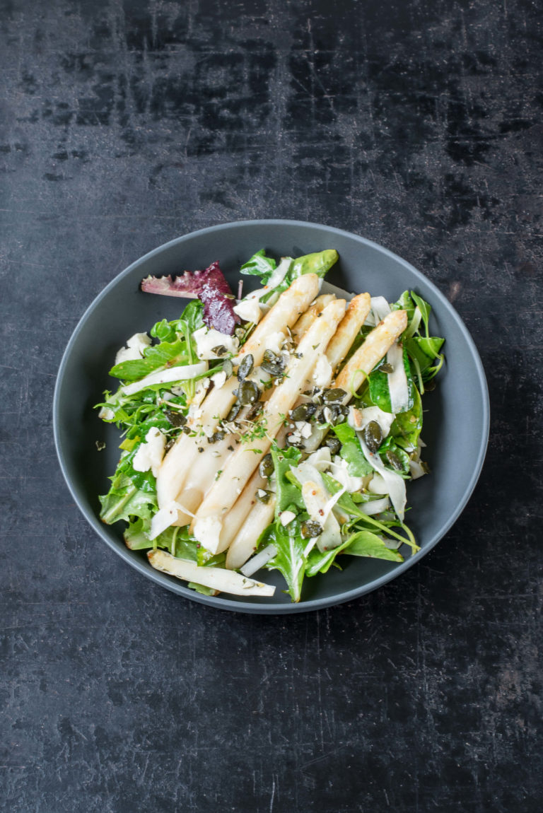 Spargelsalat mit Taleggio | schmecktwohl