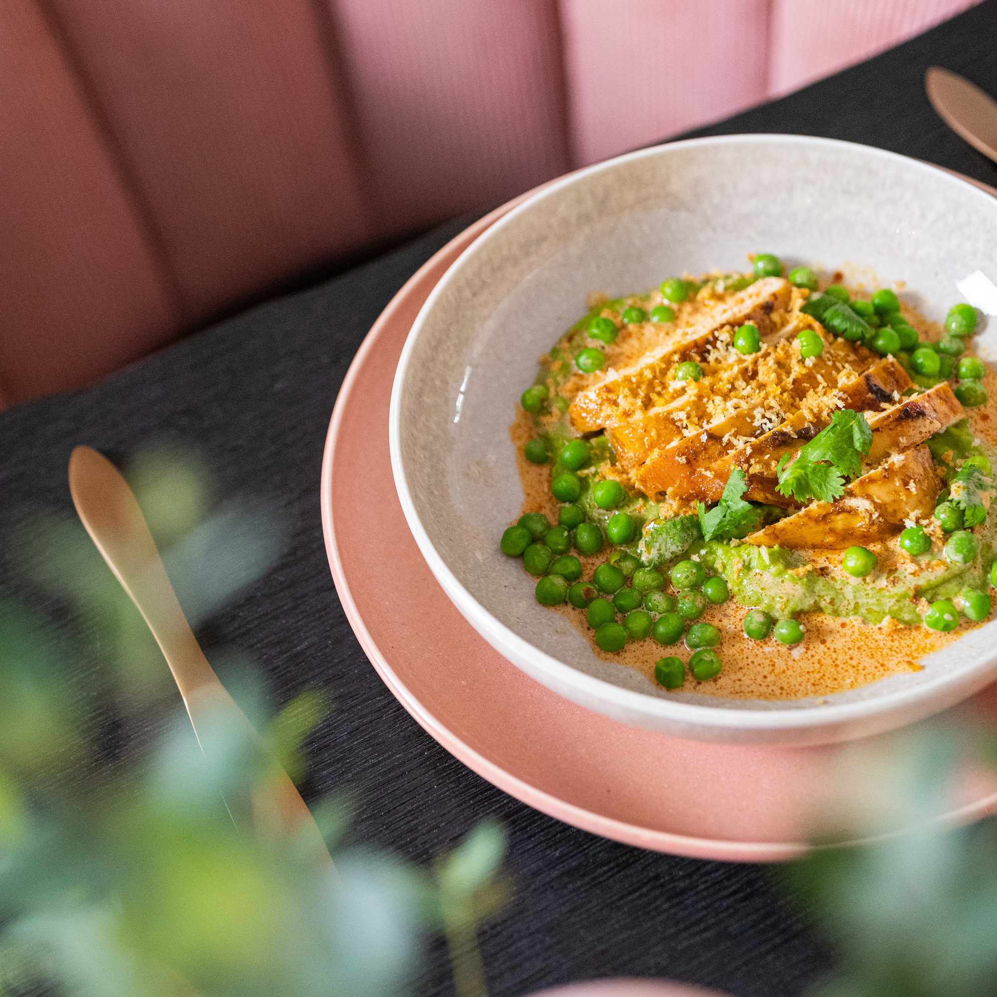 <div class="before_title">Dinner for One: Das Silvestermenü für Zuhause</div>Dinner for One_Menue_Rezepte-1142179 Tandoori CHicken